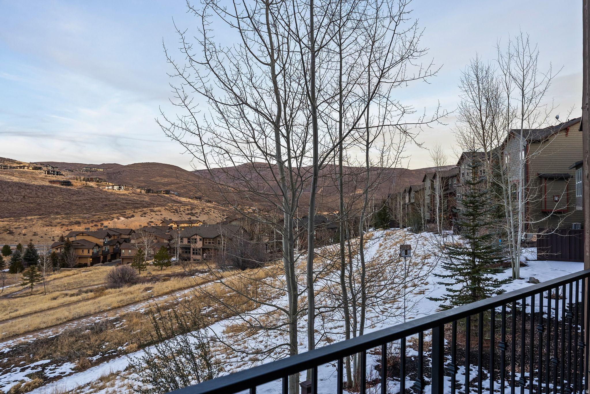 IROQUOIS - Residential