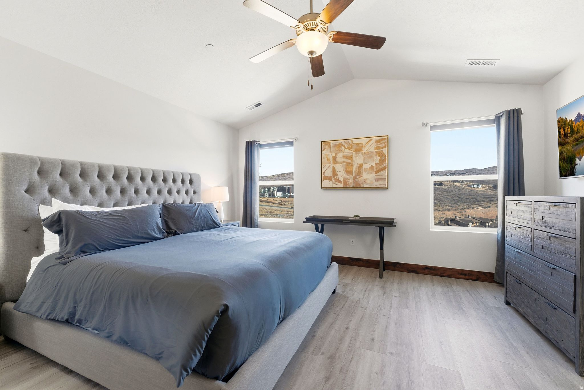 IROQUOIS - Residential