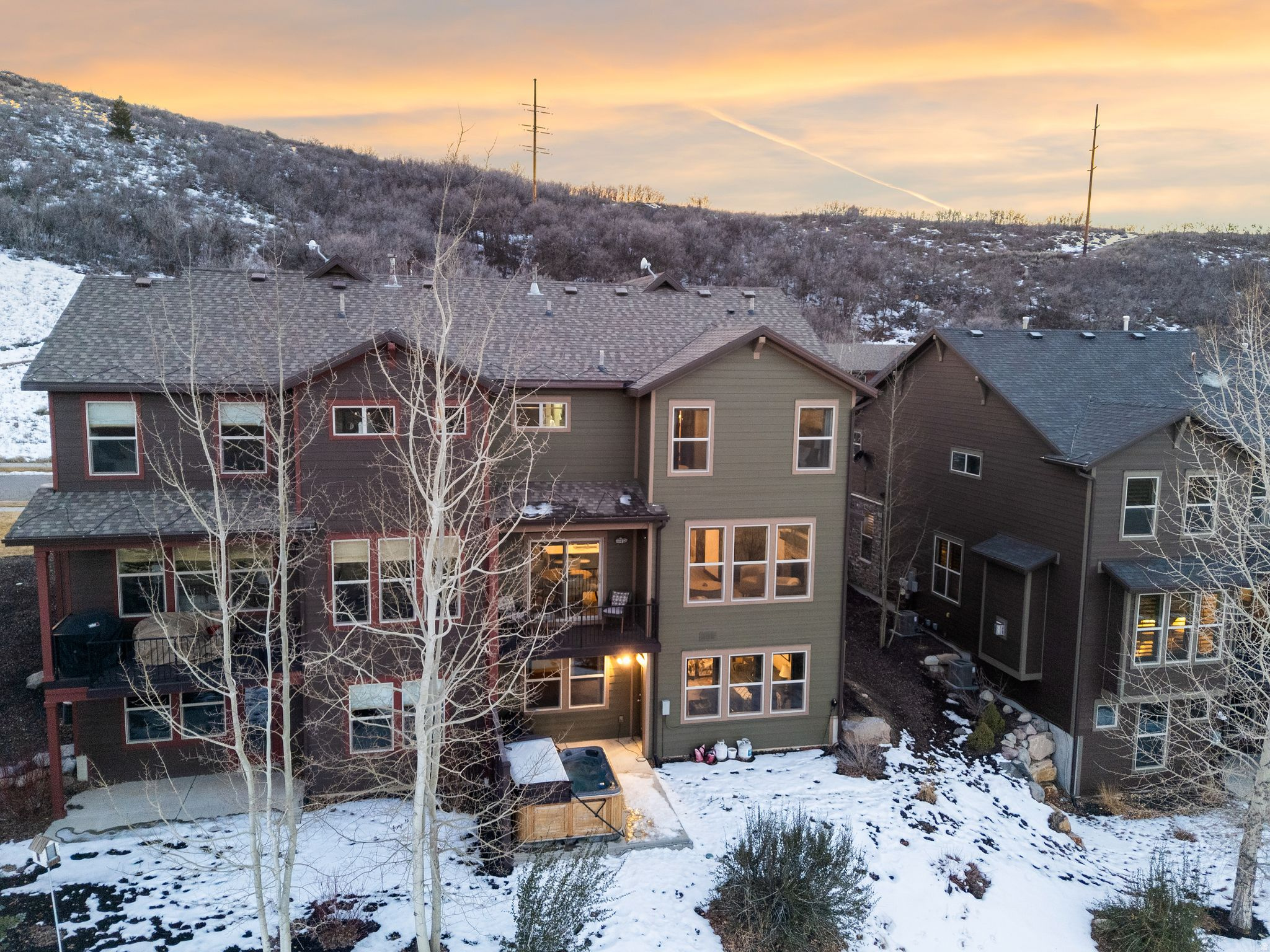 IROQUOIS - Residential