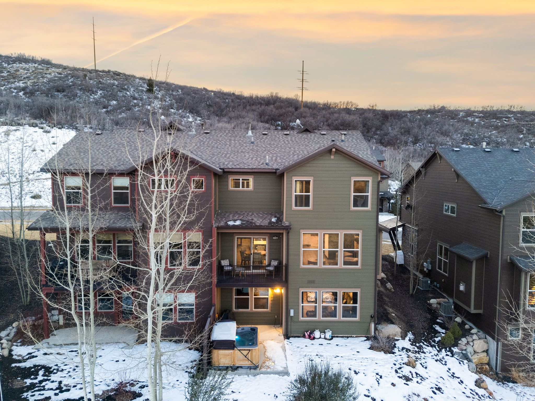 IROQUOIS - Residential