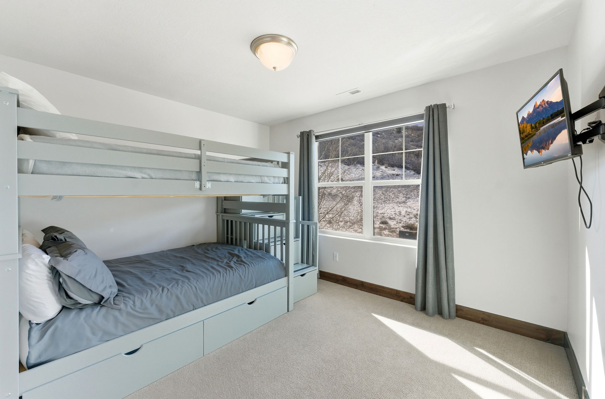 IROQUOIS - Residential