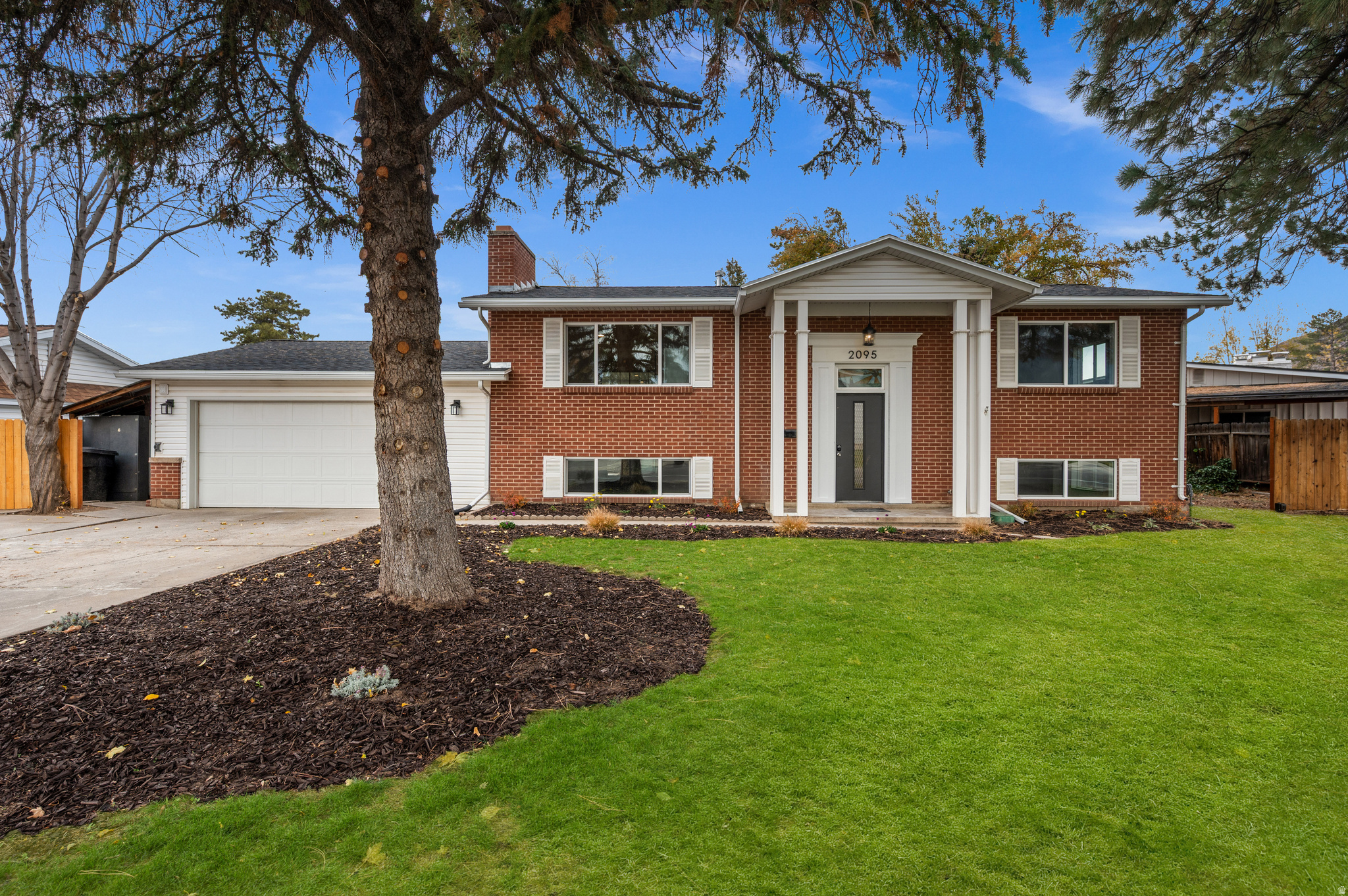 ROLLING KNOLLS #2 SUB - Residential