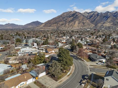 Tiny photo for 2095 E ROLLING KNOLLS WAY S, Salt Lake City, UT 84121 (MLS # 2134292)