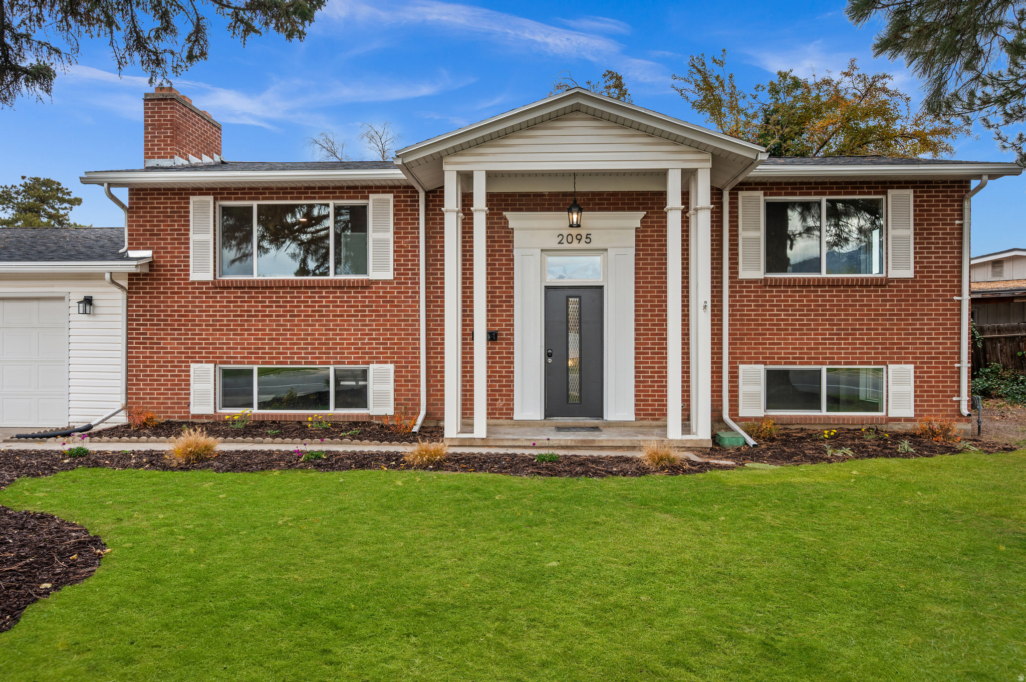 ROLLING KNOLLS #2 SUB - Residential