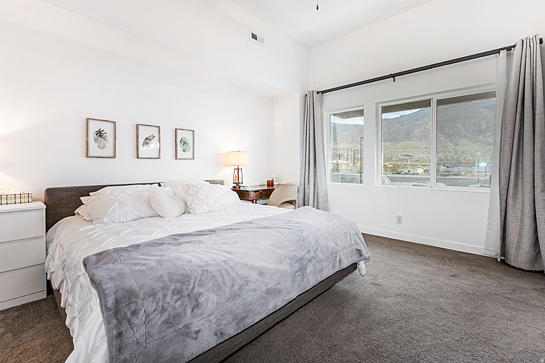 AVENUES AT THE STATI - Residential