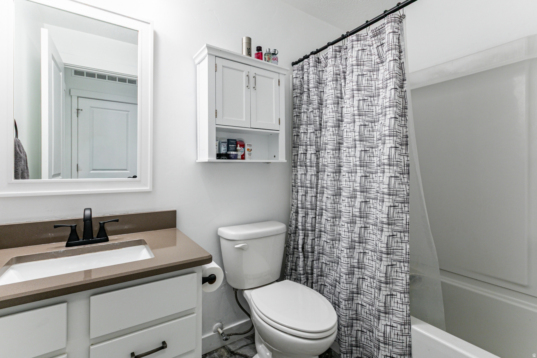 AVENUES AT THE STATI - Residential