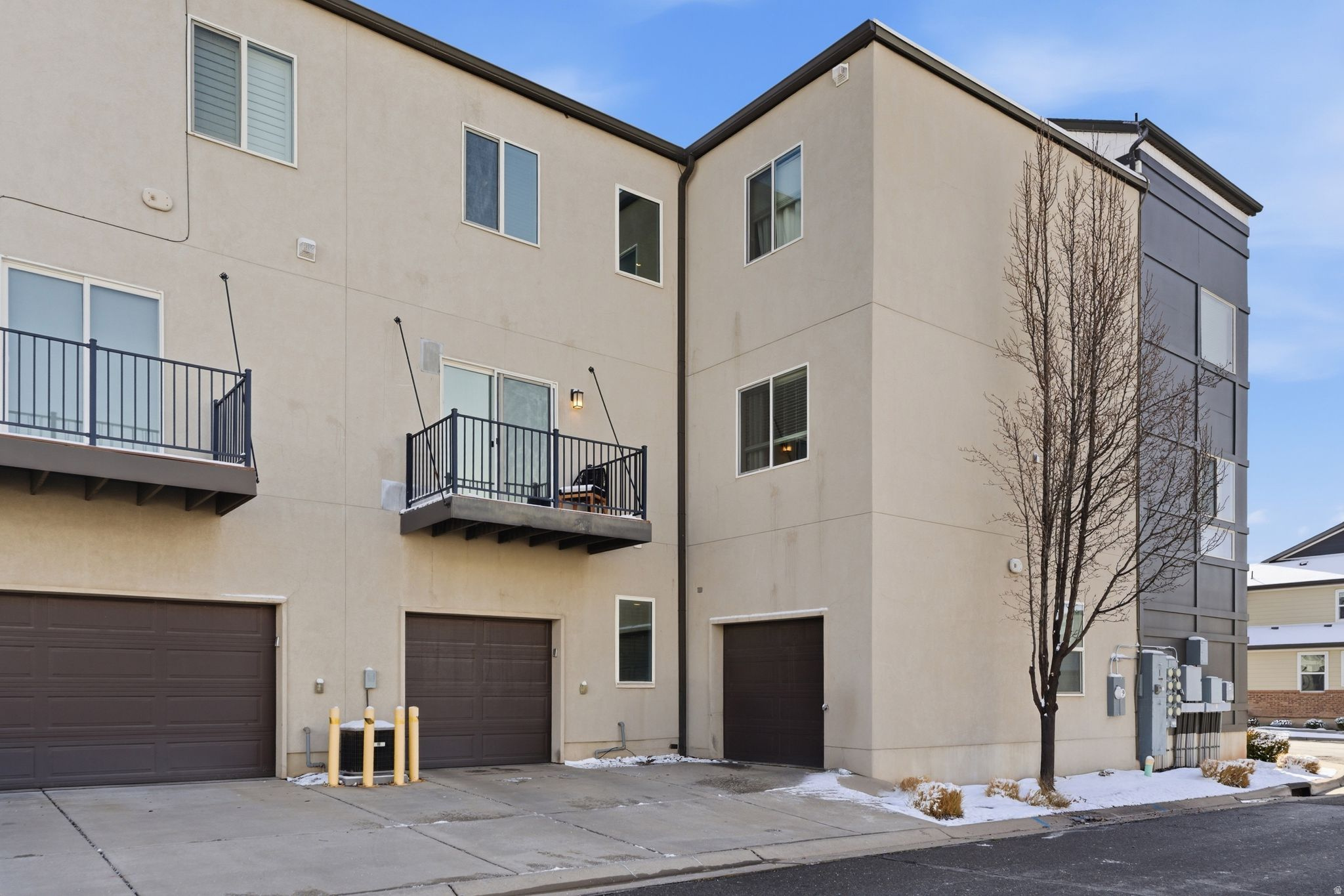 AVENUES AT THE STATI - Residential