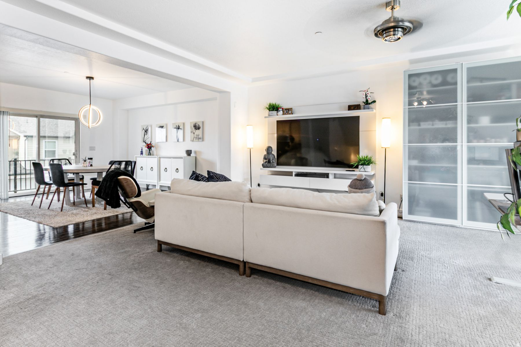 AVENUES AT THE STATI - Residential