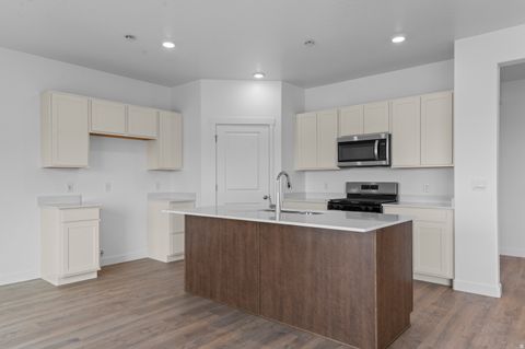 Tiny photo for 2005 E DORSET WAY #298, Salem, UT 84653 (MLS # 2147410)