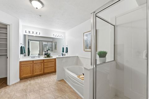 Tiny photo for 1205 E PRIVET DR #102, Cottonwood Heights, UT 84121 (MLS # 2150987)