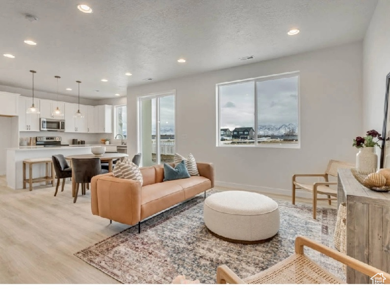 SUMMERFIELD - Residential