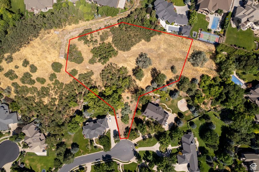 Beautiful flag lot 1.797 acres  amazing views in a beautiful subdivision.  Surrounded my great homes  Utilities Stu needs to be verified by buyer.  Seller would consider a 1031 exchange