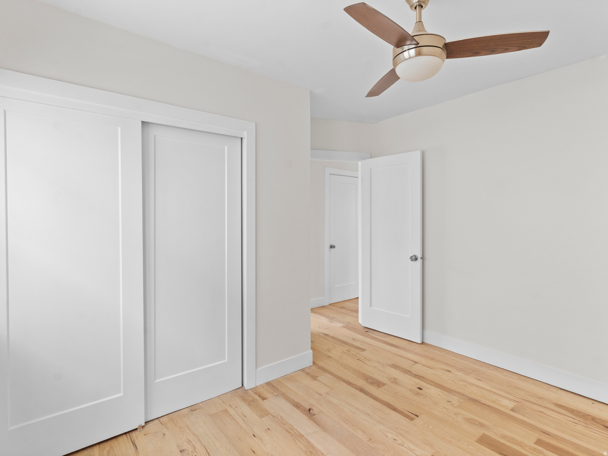 UNIVERSITY - Residential