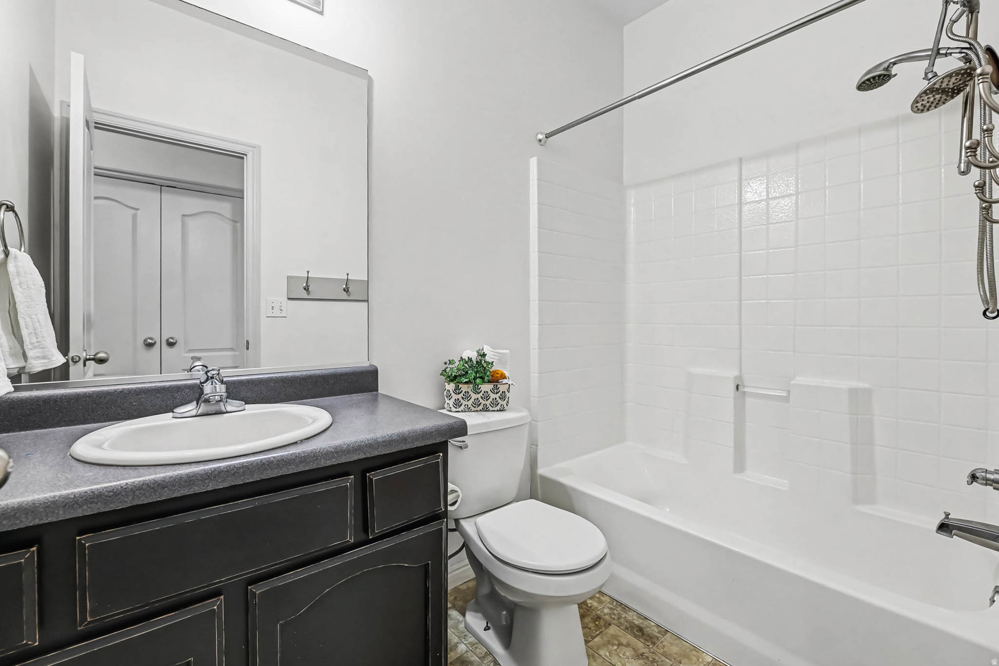 STANSBURY PARK - Residential