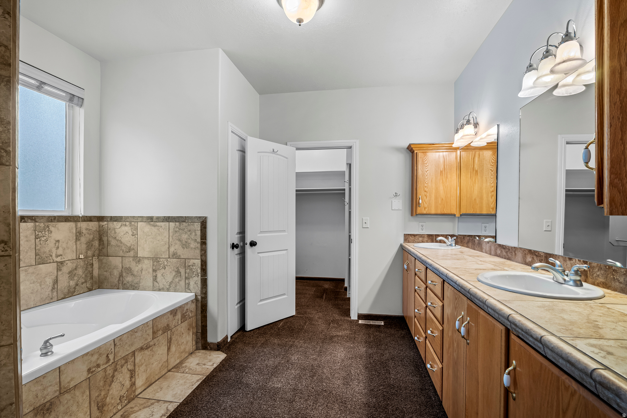LYNNWOOD SUBD - Residential