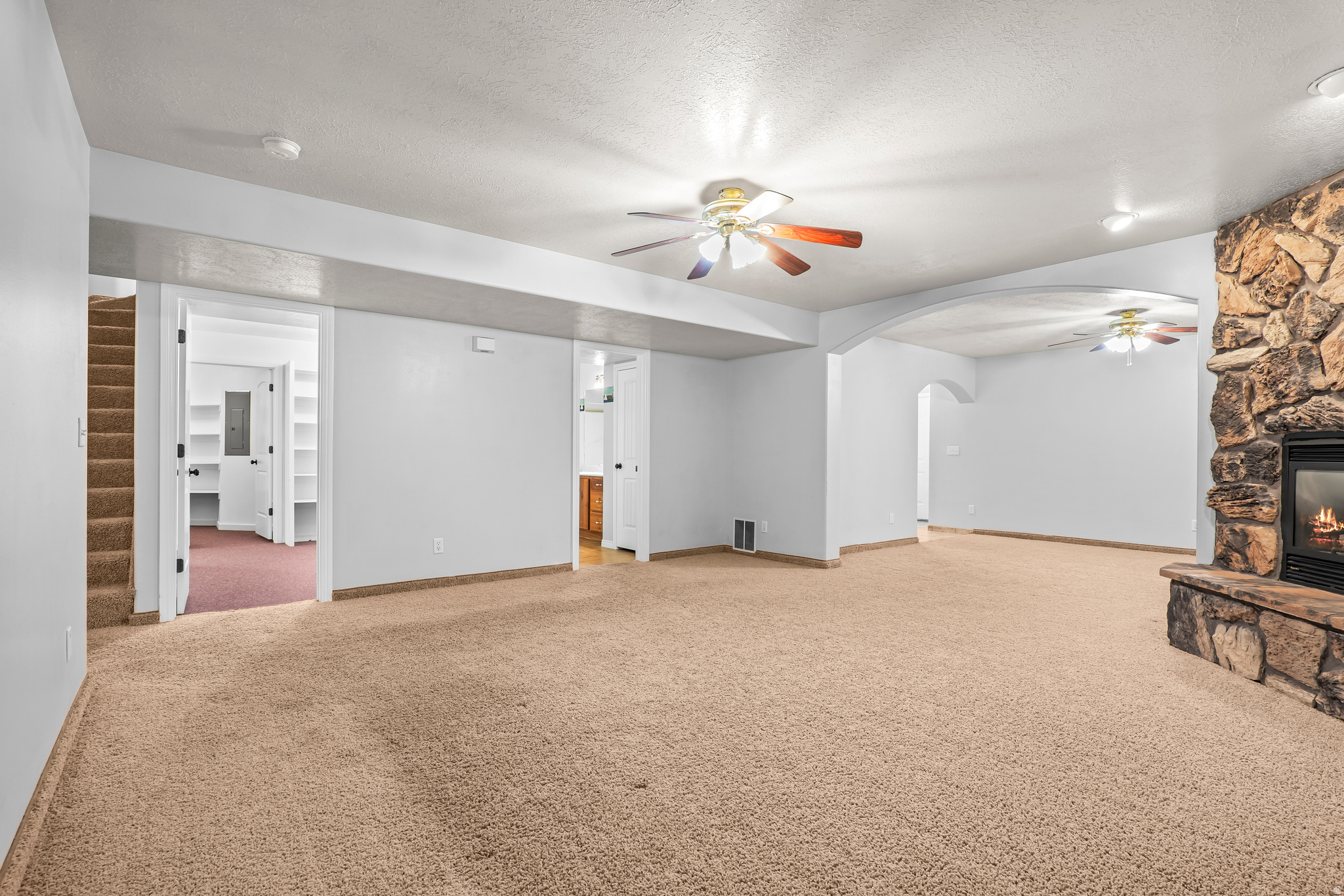 LYNNWOOD SUBD - Residential