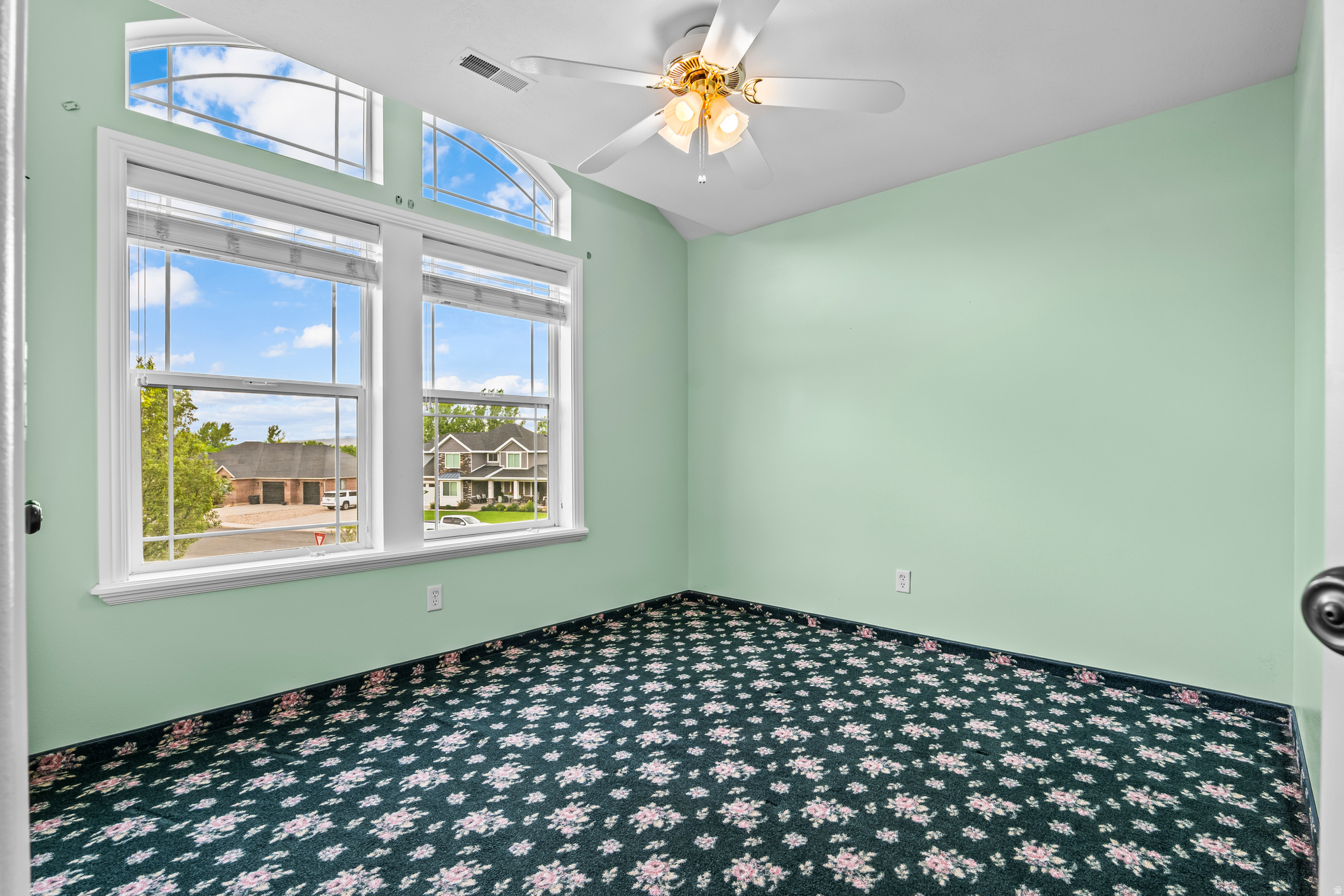LYNNWOOD SUBD - Residential