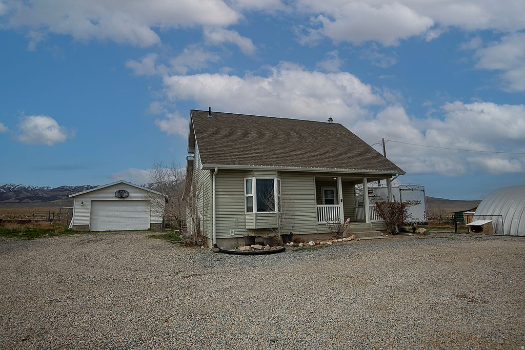 Photo of 16 N TAYLOR RD W, Grantsville, UT 84029 (MLS # 2143491)