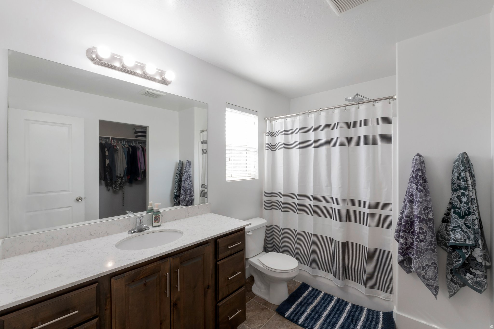 PARKVIEW TOWNHOMES - Residential