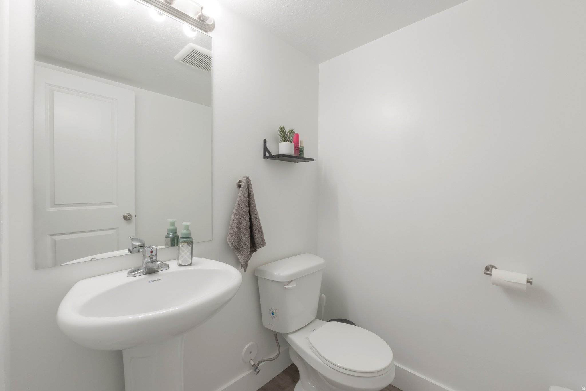 PARKVIEW TOWNHOMES - Residential