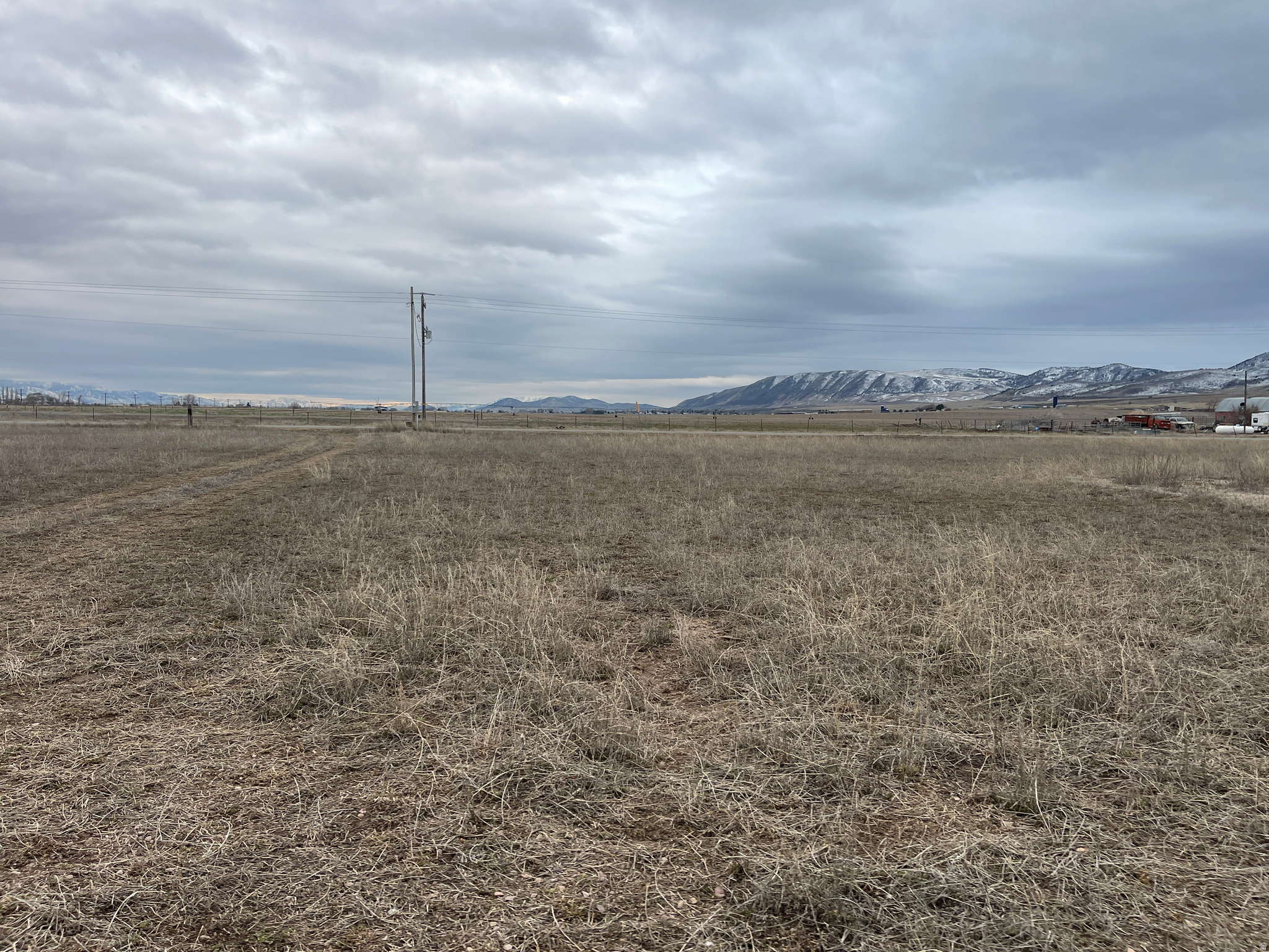 CLOVER ESTATES - Land