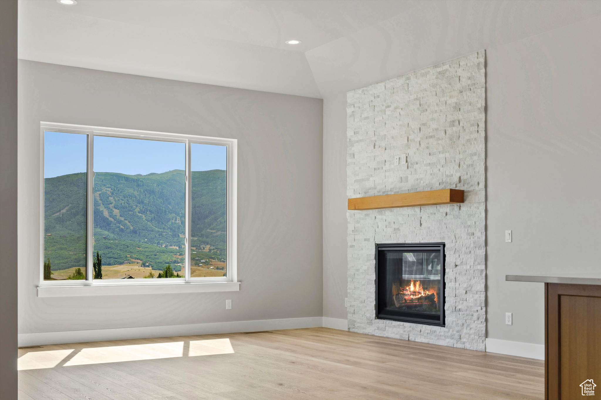 ELKHORN - Residential