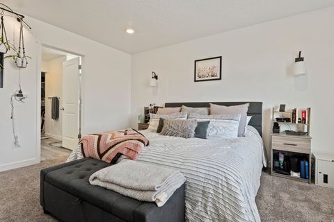 Tiny photo for 242 N MANDALYN WAY E, Saratoga Springs, UT 84045 (MLS # 2134753)