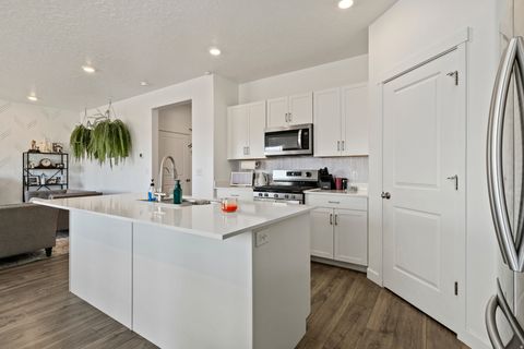 Tiny photo for 242 N MANDALYN WAY E, Saratoga Springs, UT 84045 (MLS # 2134753)