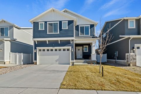 242 N MANDALYN WAY E Saratoga Springs UT 84045