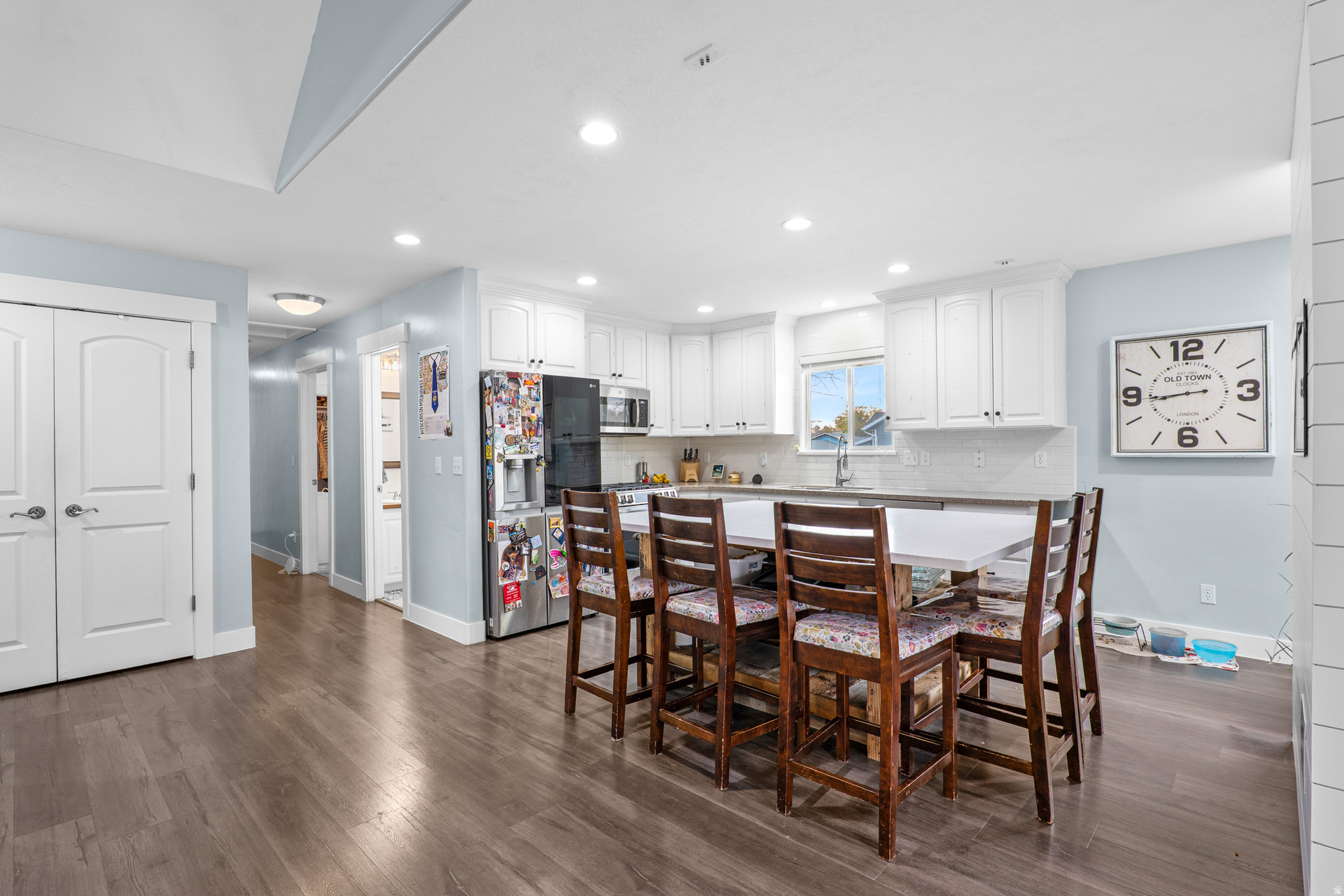 NORTH MEADOW - Residential