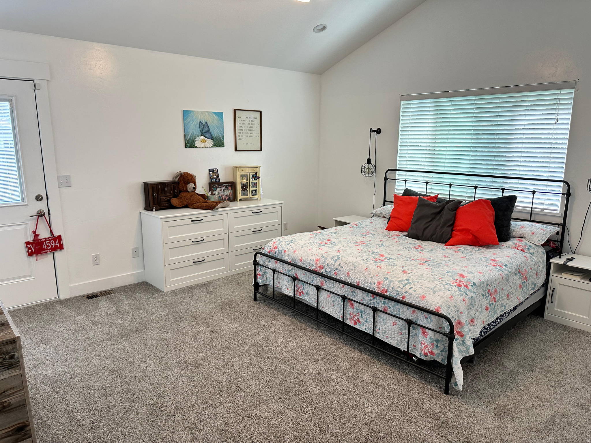 NORTH MEADOW - Residential