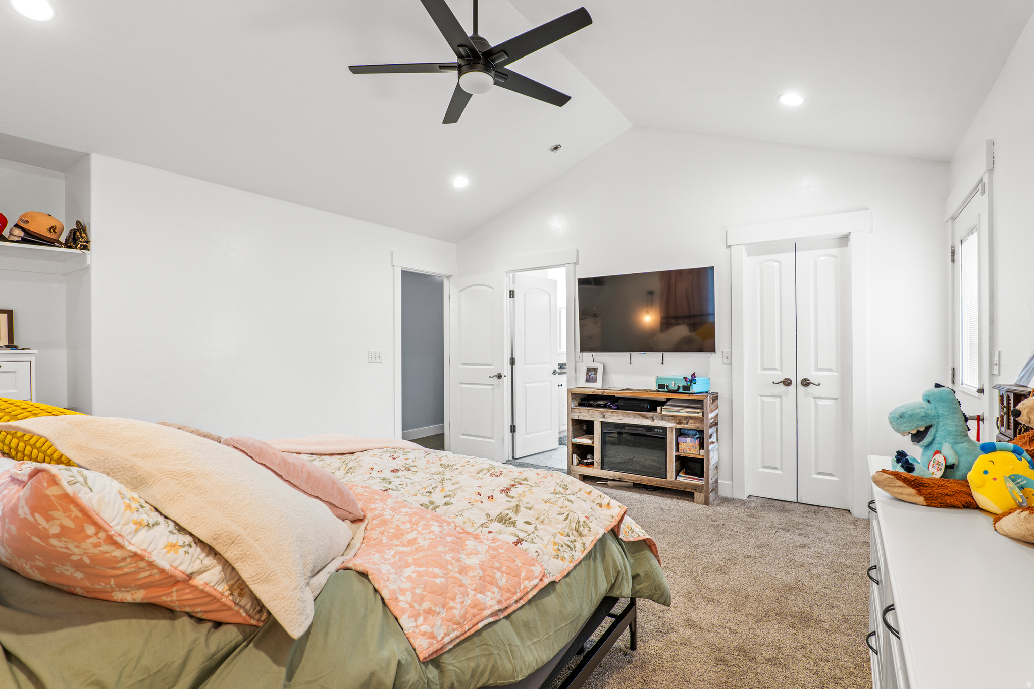 NORTH MEADOW - Residential