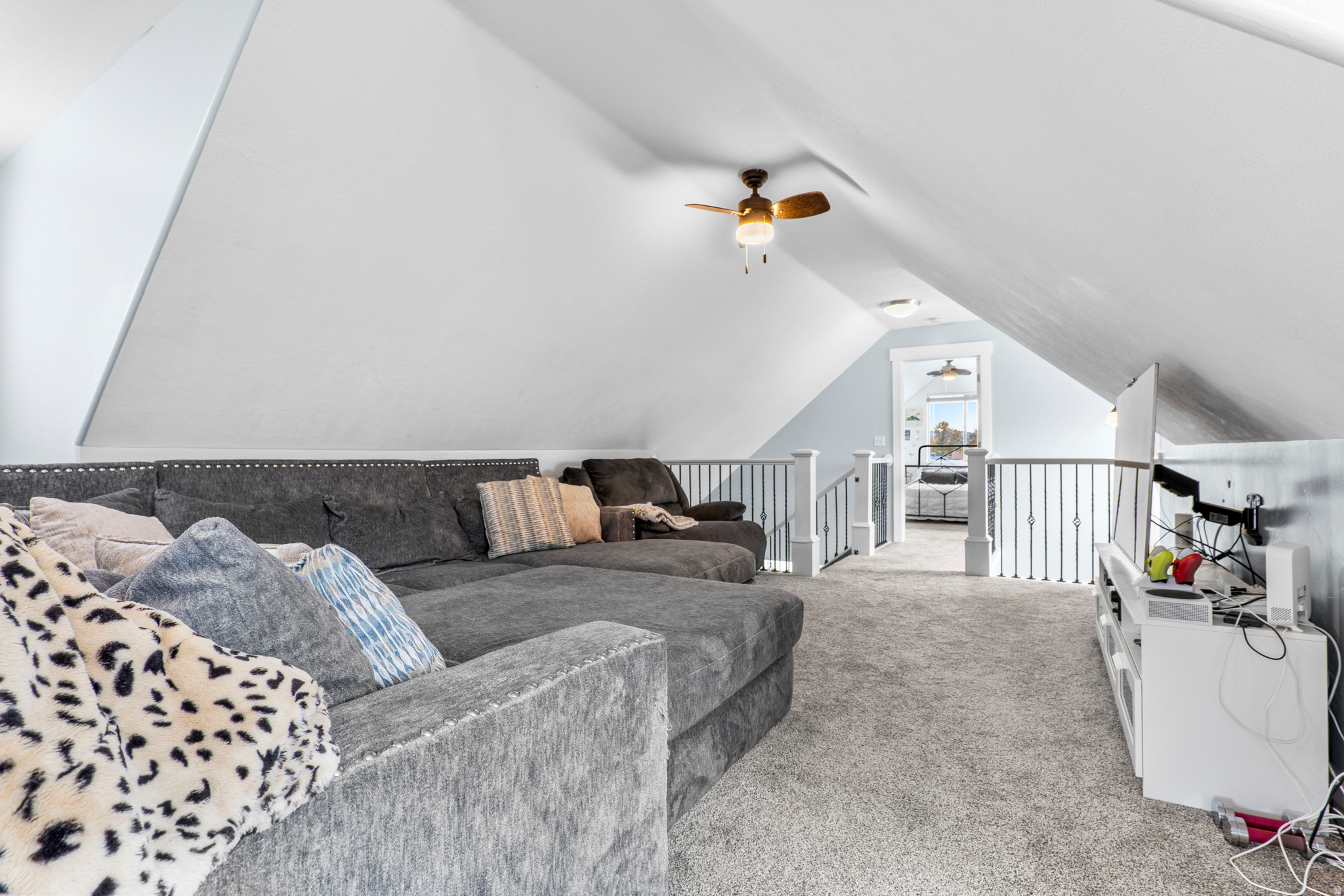 NORTH MEADOW - Residential