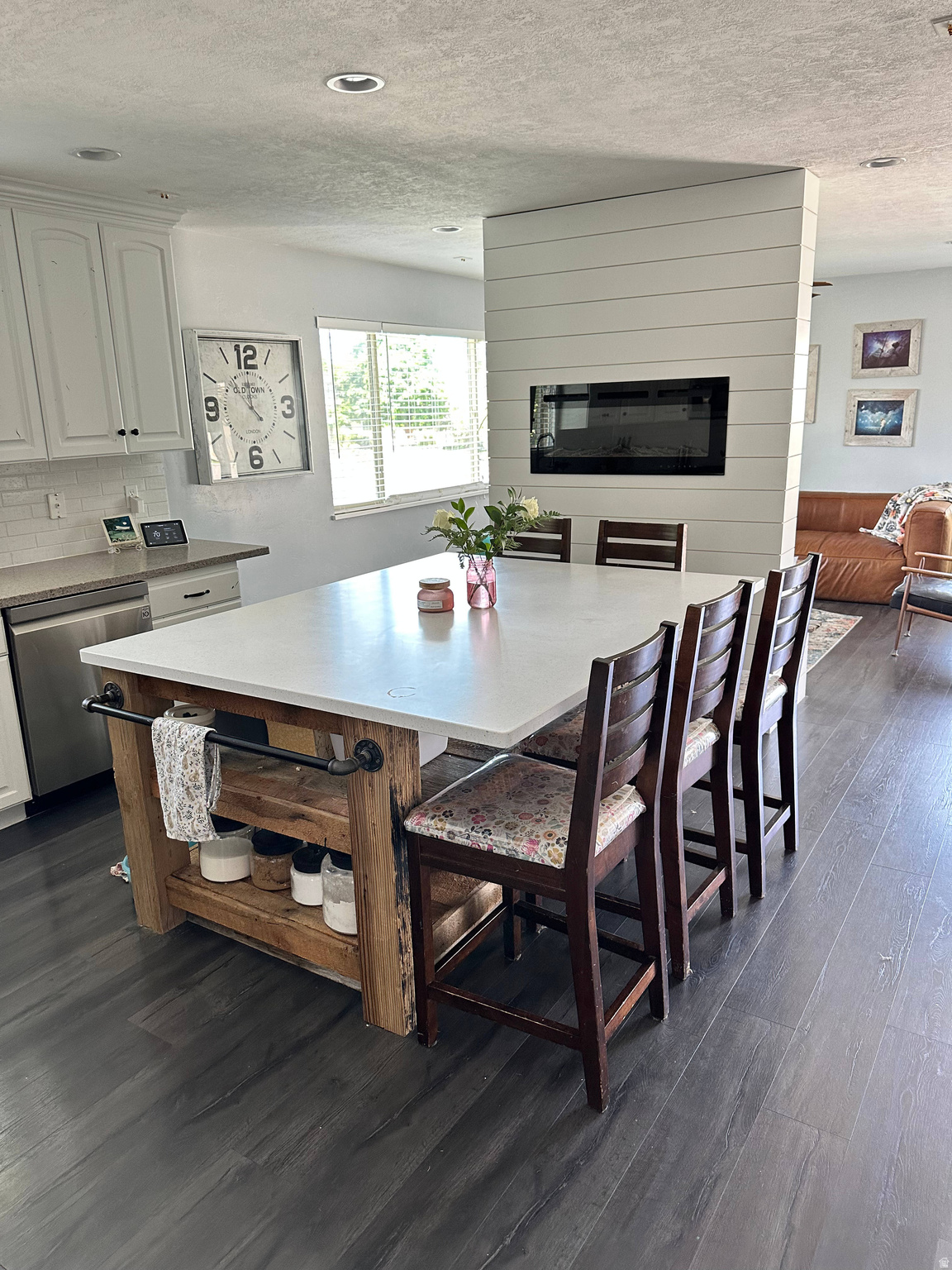 NORTH MEADOW - Residential