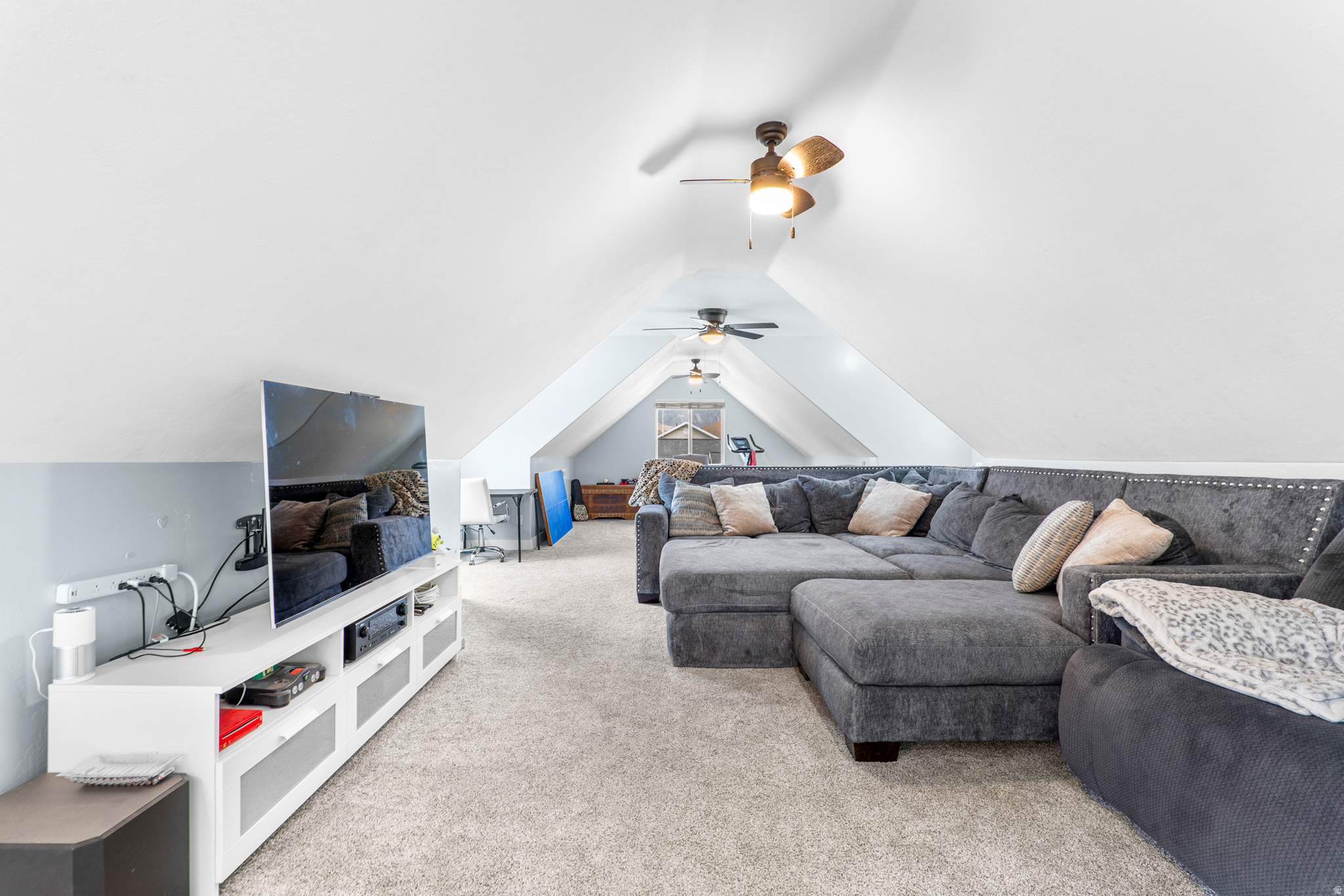 NORTH MEADOW - Residential