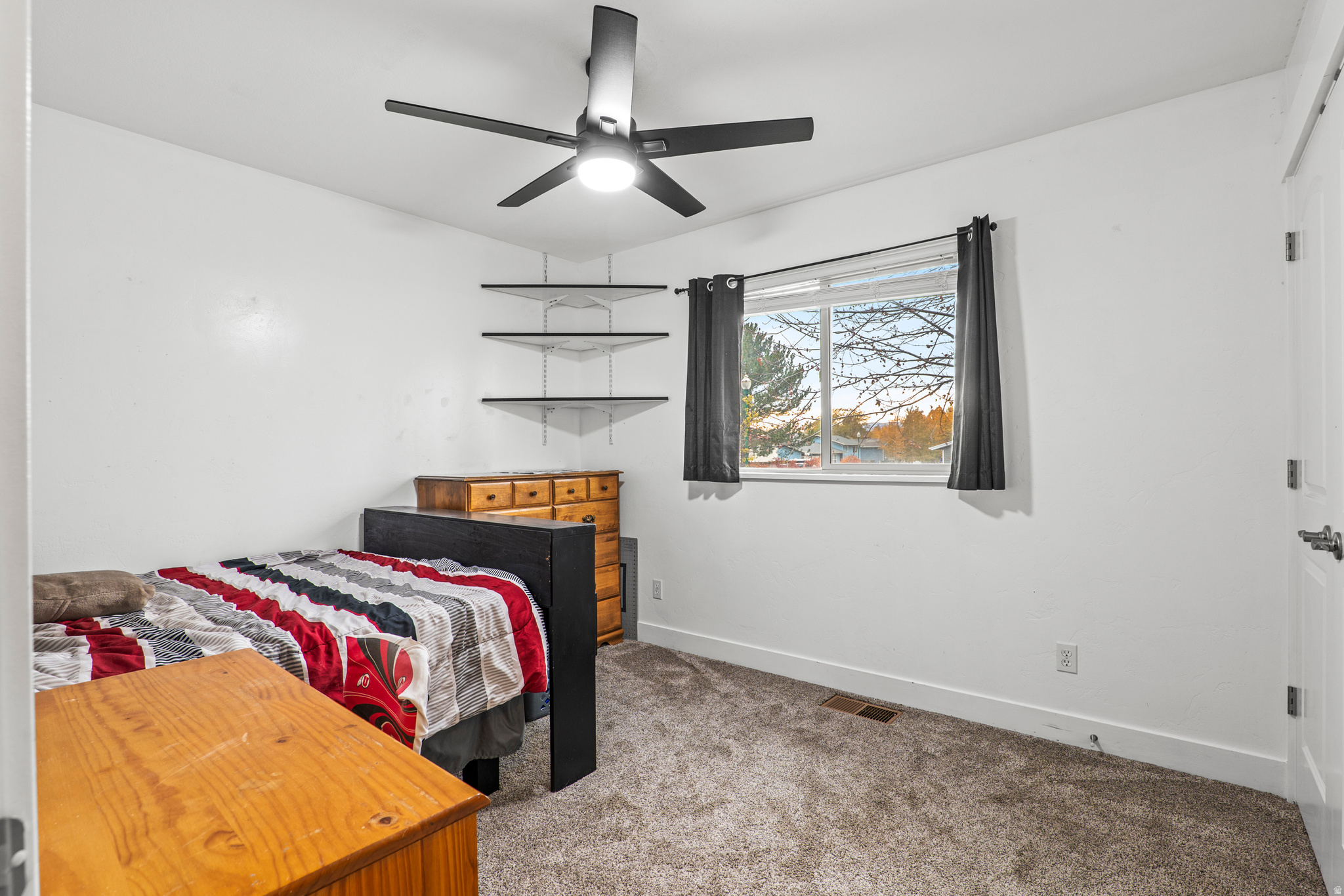 NORTH MEADOW - Residential