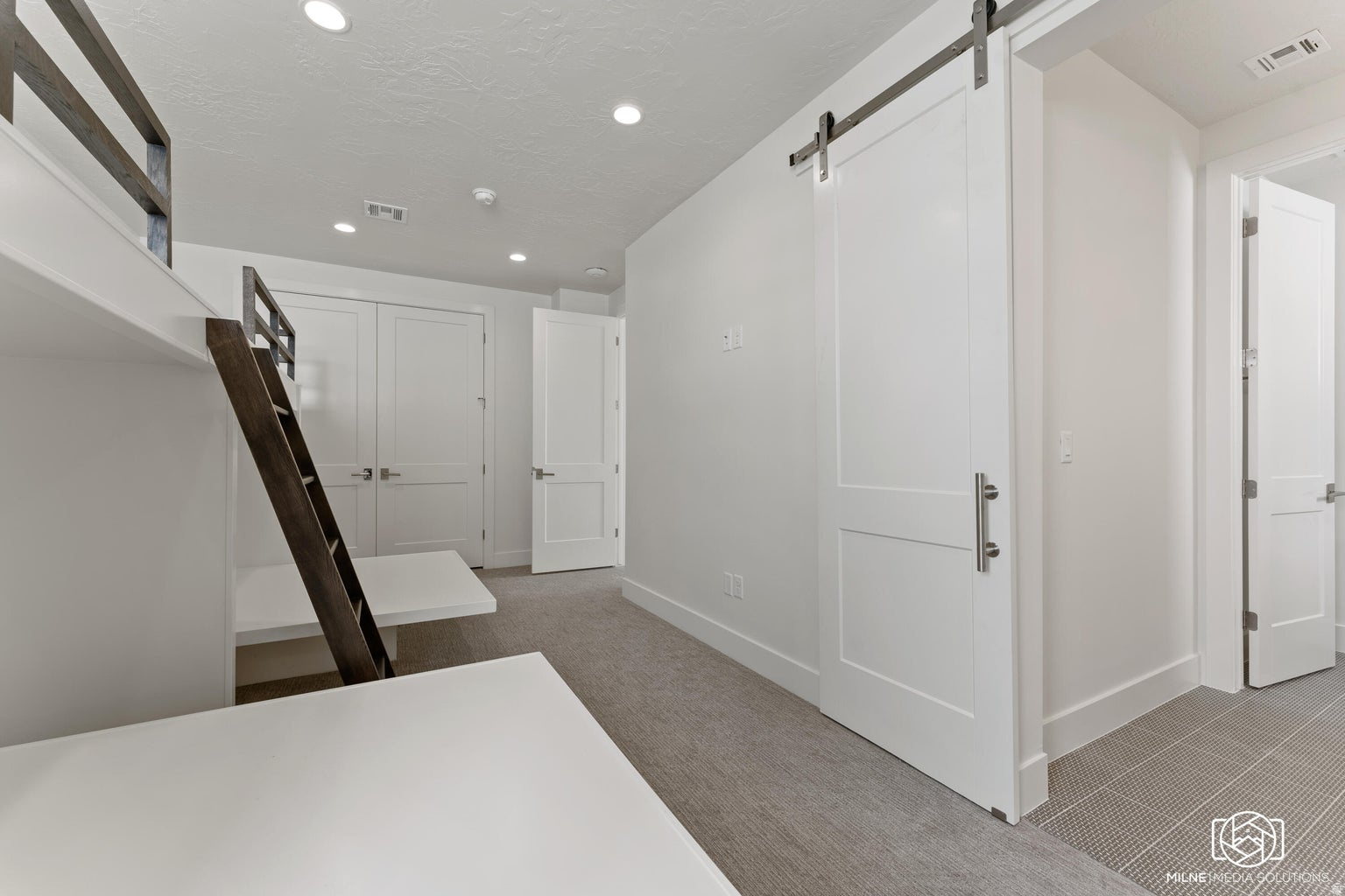 DESERT COLOR - Residential