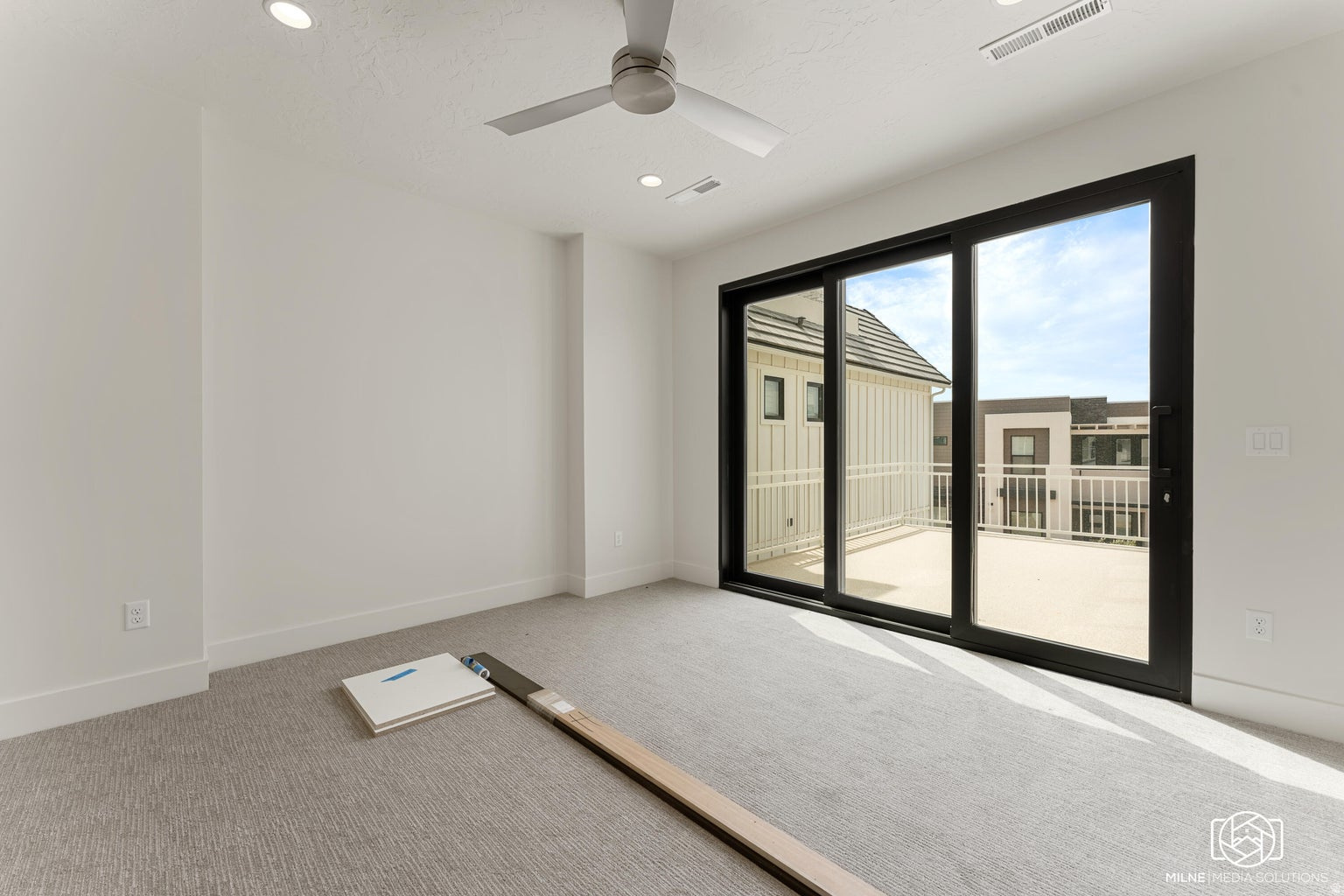 DESERT COLOR - Residential