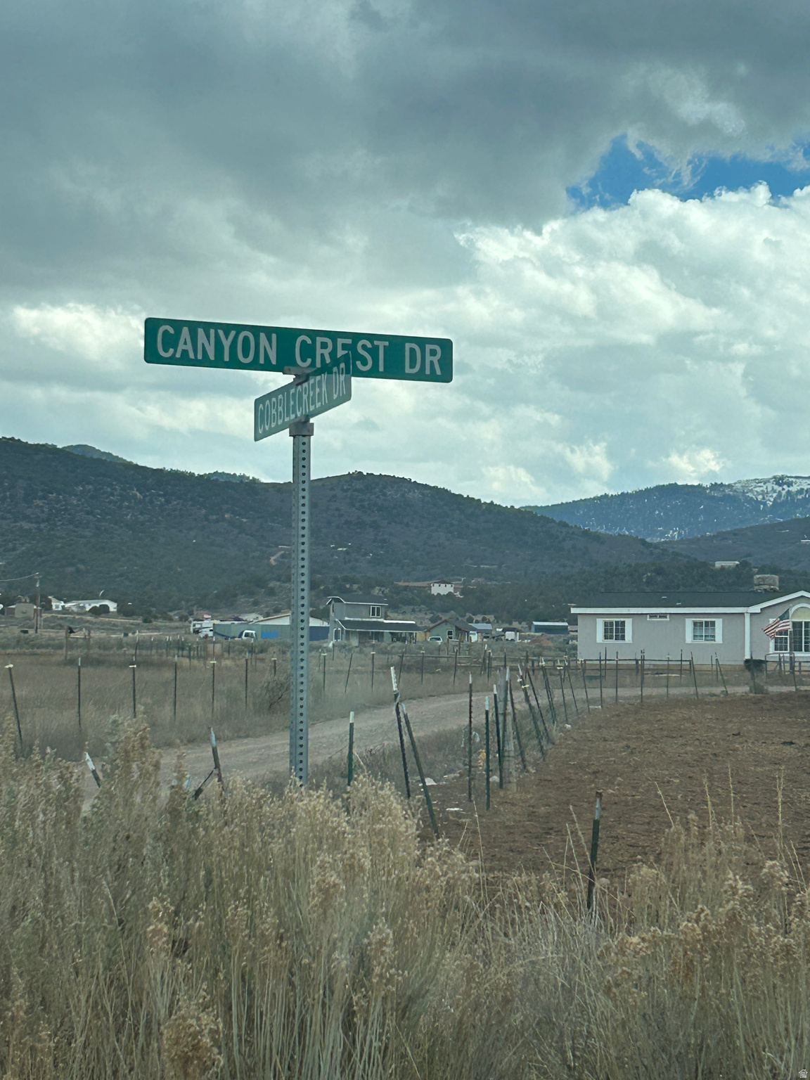 HIDEAWAY VALLEY - Land