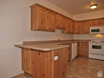 397 S State St #33, Provo, Utah image 2