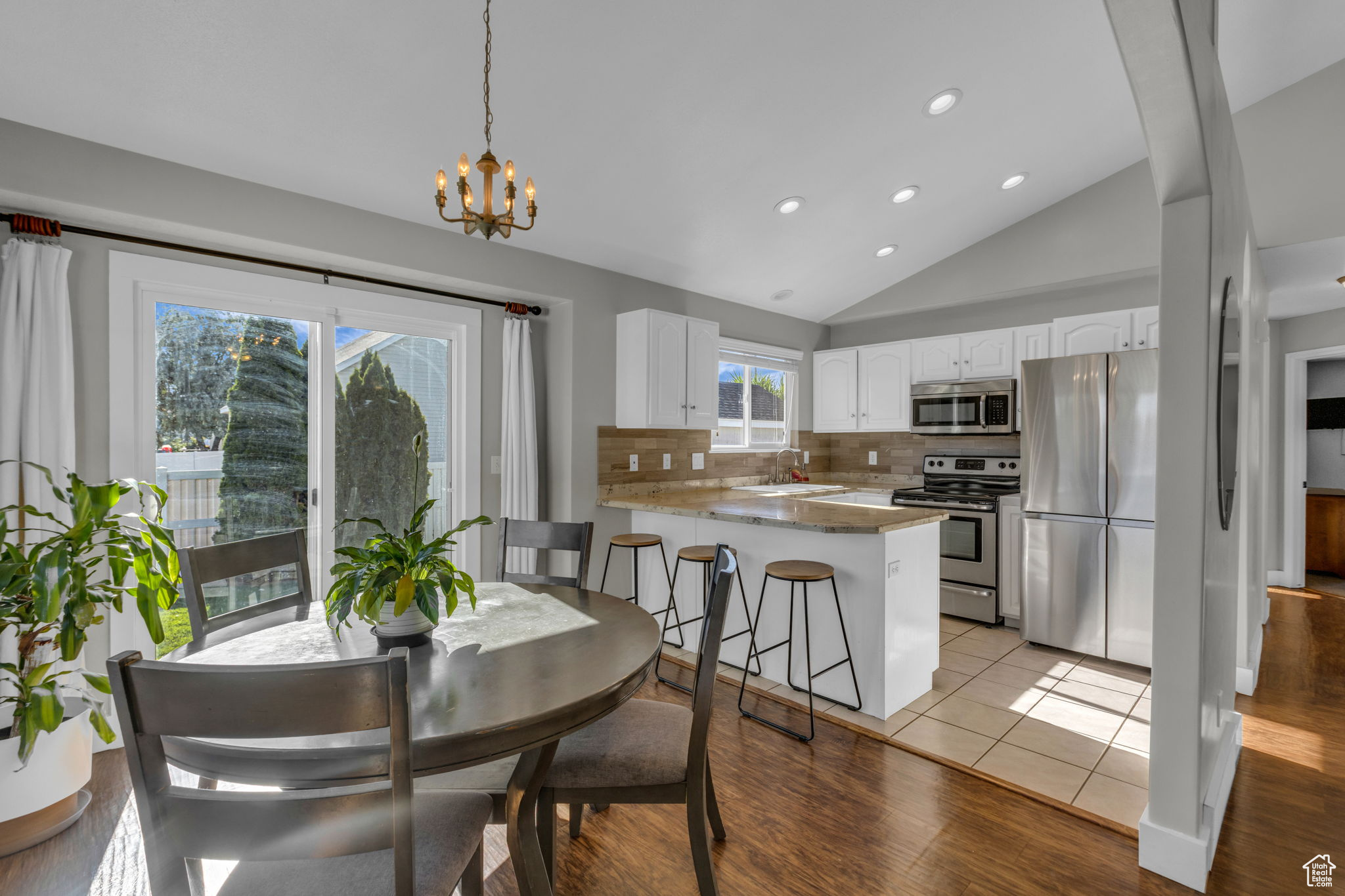 CASTLEBERRY ESTATES - Residential