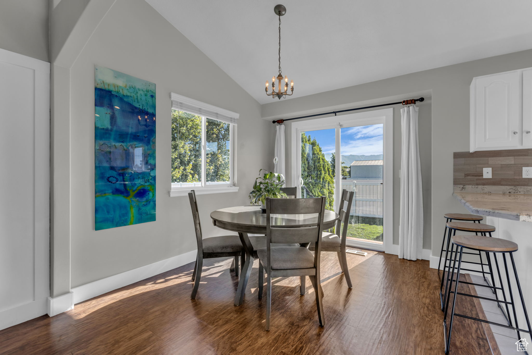 CASTLEBERRY ESTATES - Residential