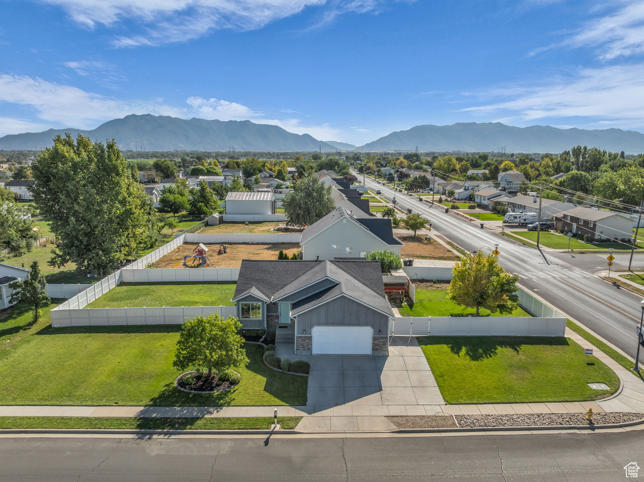 CASTLEBERRY ESTATES - Residential