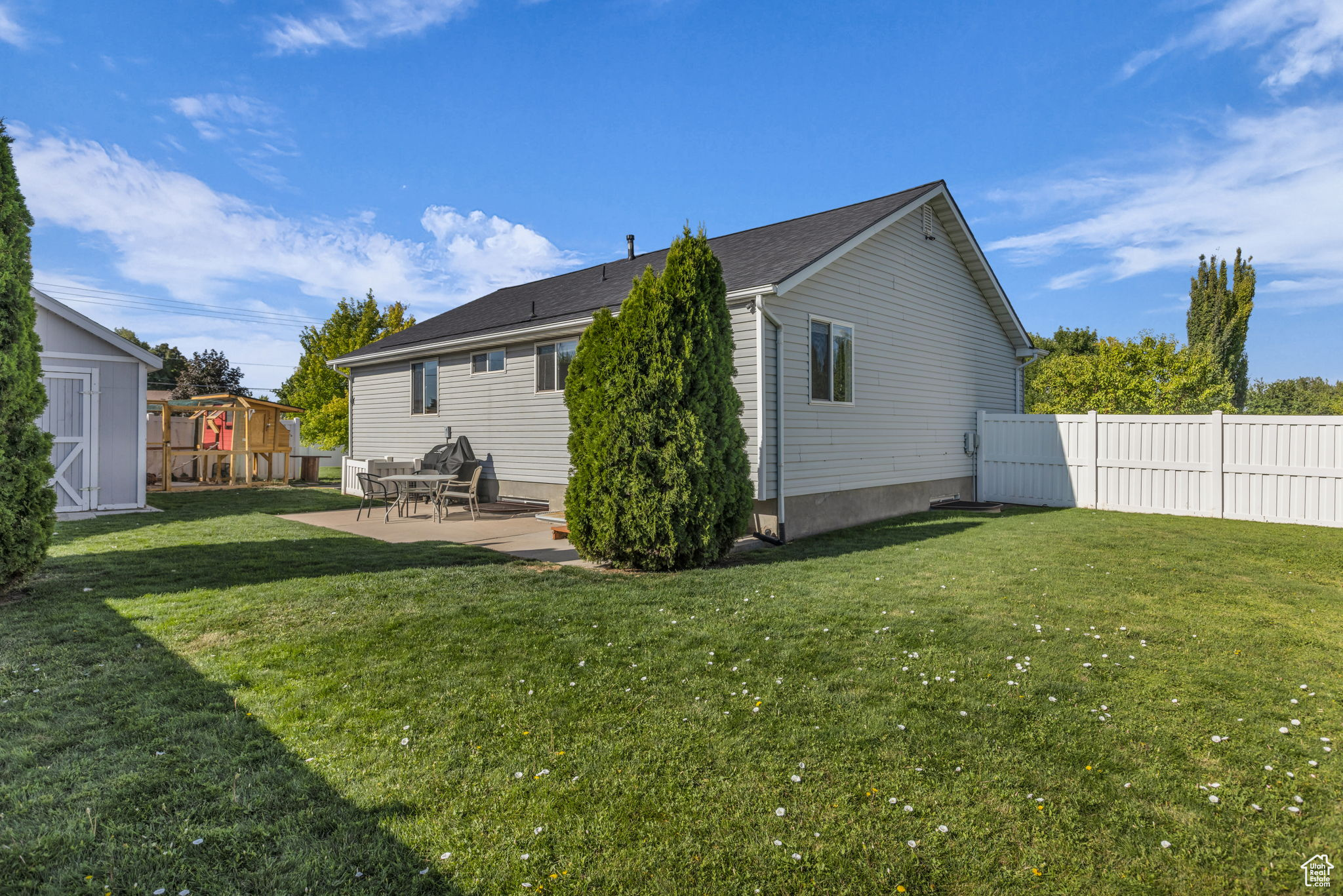 CASTLEBERRY ESTATES - Residential