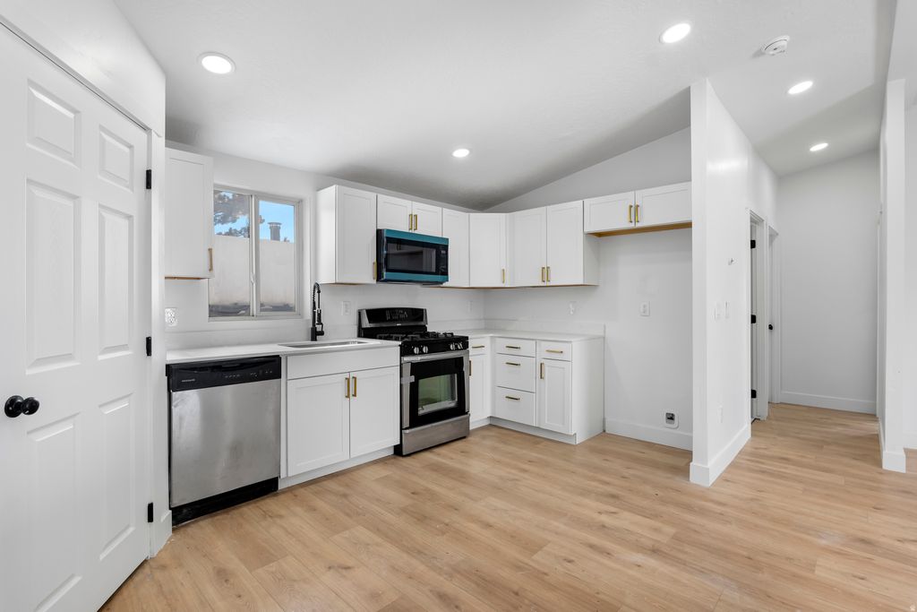 Photo of 810 E 200 S #7, Mt Pleasant, UT 84647 (MLS # 2139041)