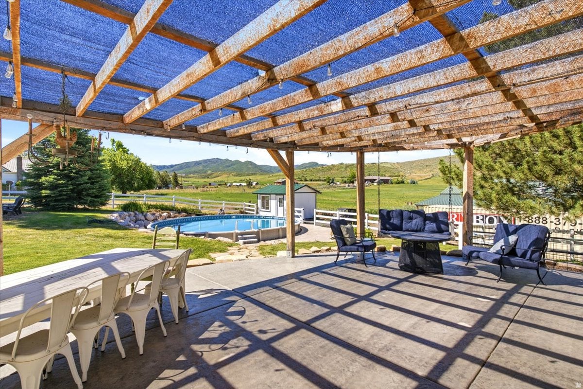 2780 S Morgan Valley Dr, Morgan, UT, 84050, USA, 5 Bedrooms Bedrooms, ,4 BathroomsBathrooms,Residential,Active,2780 S Morgan Valley Dr,2165078