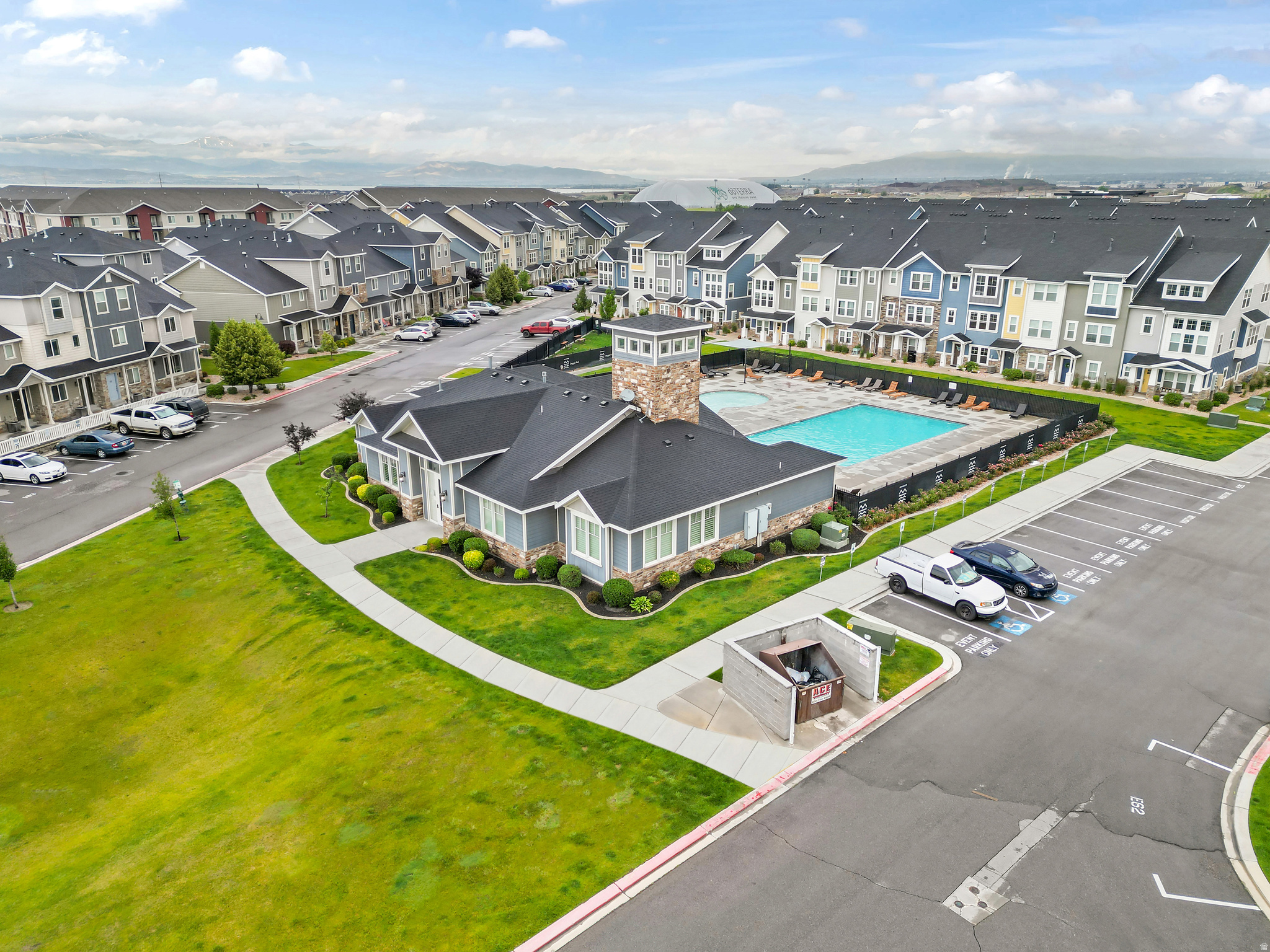 EDGEWATER AT GENEVA - Residential