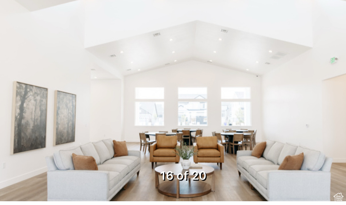 MOUNTAIN RIDGE - Residential Lease