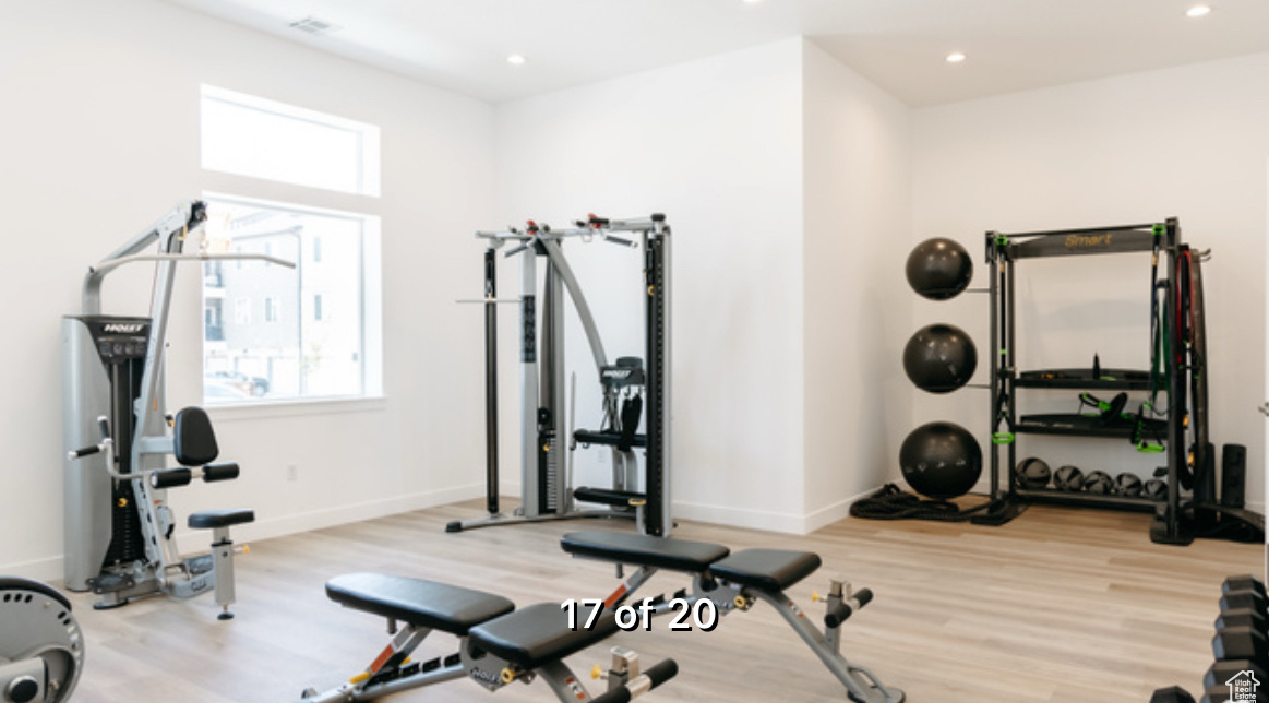 MOUNTAIN RIDGE - Residential Lease