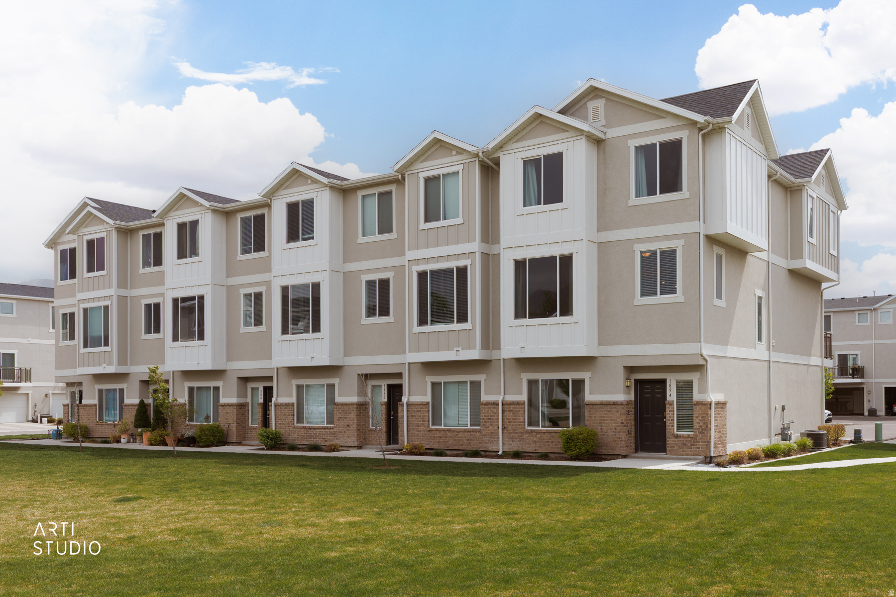 LAKEVIEW - Residential